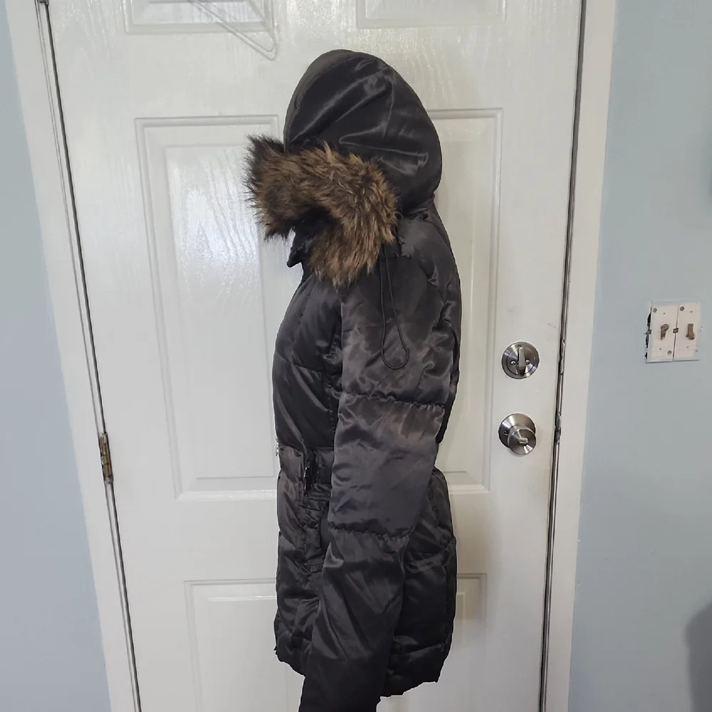 Laundry By Shelli Segal Dark Puffer Jacket with Faux Fur Trim - Picture 6 of 14